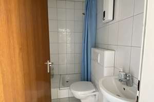 Großzügige 2,5-Zimmer Dachgeschosswohnung mit EBK – Schloßstr. 2, 45355 Borbeck-Mitte, Essen – Vorschaubild 4