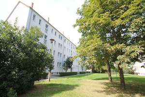 Frisch saniert! 2 Zimmer für junge Leute! – 6406 Bernburg (Saale) – Vorschaubild 1