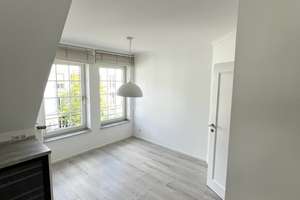 Golzheims "Weiße Siedlung" // 1A Exklusivlage //  Rohdiamant // Lichtdurchflutet // Riesen Terrasse – 40474 Golzheim, Düsseldorf – Vorschaubild 7