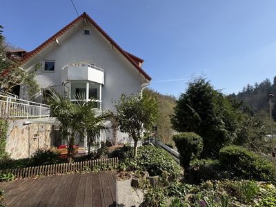 SCHÖNES EINFAMILIENHAUS-DOPPELHAUSHÄLFTE IN SCHRIESHEIM ZU VERKAUFEN