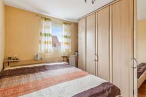 Einziehen & wohlfühlen – Doppelhaushälfte mit Garten, Terrasse und Raum für Ihre Ideen – 63071 Tempelsee, Offenbach am Main – Vorschaubild 2