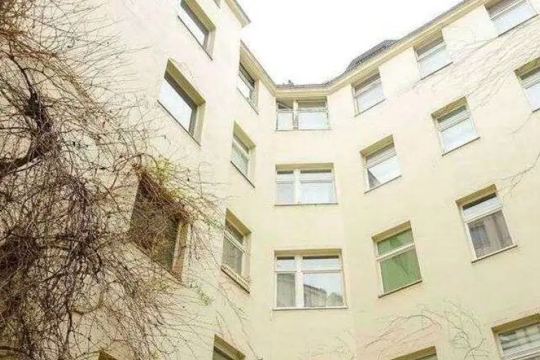 Charmante 3 Zimmer Altbauwohnung – sichere Kapitalanlage, Berlin – Bild 2