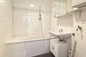 Sofort bezugsfrei: Wohnen, wo das Leben pulsiert! – Die vollständige Adresse der Immobilie erhältst du vom Anbieter., 72762 Reutlingen-Mitte, Reutlingen – Vorschaubild 5