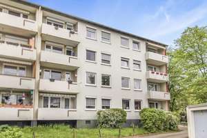 Bremen-Kirchhuchting: Modernisierte und helle 4-Zimmer-Eigentumswohnung – Die vollständige Adresse der Immobilie erhältst du vom Anbieter., 28259 Kirchhuchting, Bremen – Vorschaubild 2