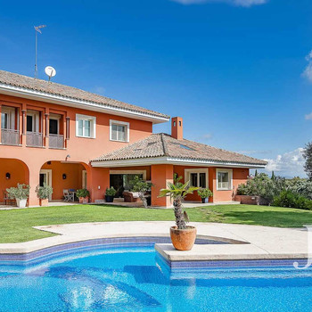 Ciudalcampo: Grundstück von 6.000m2, teilbar in 2, zweistöckiges Haus mit Aussicht. Grundstück mit K
