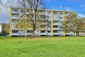 Gemütliche 2-Zimmer-Wohnung mit Balkon in Alkenrath! – Elis.-von-Thadden-Straße 14, 51377 Alkenrath, Leverkusen – Vorschaubild 1