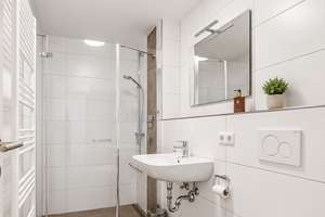Maisonette-Wohnung Zuffenhausen: 4,5 Zimmer mit Balkon und Blick ins Grüne – Die vollständige Adresse der Immobilie erhältst du vom Anbieter., 70435 Zuffenhausen-Mönchsberg, Stuttgart – Vorschaubild 11