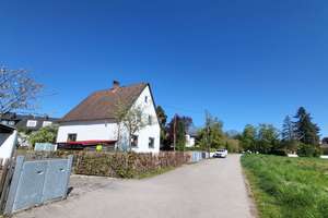 Charmantes Schmuckstück mit Potenzial in idyllischer Lage