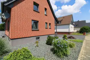 Saniertes Einfamilienhaus samt Garten, Keller, Garage und Carportstellplatz in Gifhorn – Gifhorn (Kreis) – Vorschaubild 2