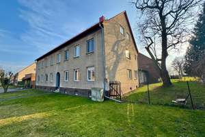 Mehrfamilienhaus mit Potenzial – Kapitalanlage & Lebens(t)raum mit PV-Anlage und Ausbaureserve – Die vollständige Adresse der Immobilie erhältst du vom Anbieter., 14913 Niedergörsdorf – Vorschaubild 3