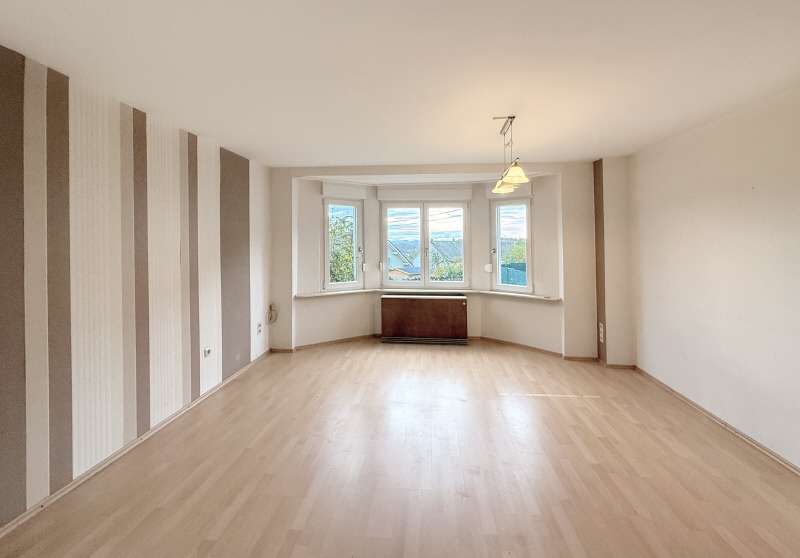 Immobilie in Hillscheid - RESERVIERT Individuelles 1-2 Familienhaus oder Wohnen und Arbeiten - Bild 7