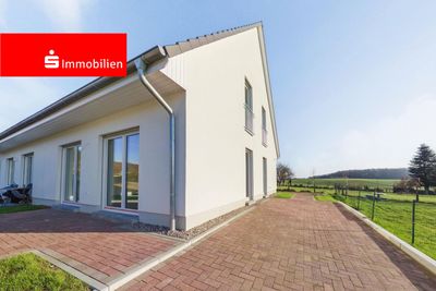 Neubau-Doppelhaushälfte nahe Preetz