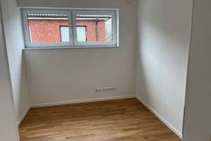 NEUBAU 120 m² hochwertige 4 ZKBB in einem 3 Fam. Haus EEK A + in MS Roxel – 48161 Roxel, Münster – Vorschaubild 2