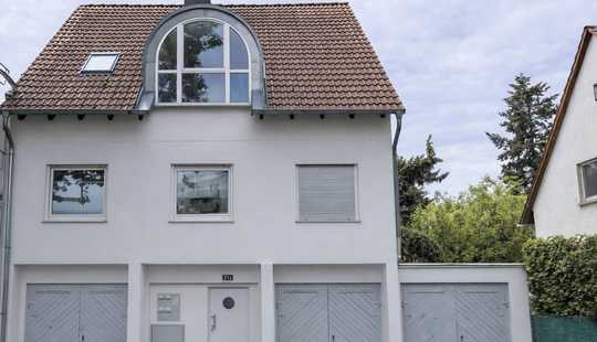 Bild von Einfamilienhaus mit großem Garten & Entwicklungspotenzial - Frankfurt-Griesheim