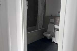 Stylish 2-Room Apartment with Private Garden – Berlin 14199 – Die vollständige Adresse der Immobilie erhältst du vom Anbieter., 14199 Schmargendorf, Berlin – Vorschaubild 17