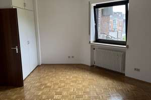 Schöne 3-Zimmer-Wohnung mit Balkon - Zentral  – Wilhelmstraße 11, 46145 Sterkrade-Mitte, Oberhausen – Vorschaubild 4