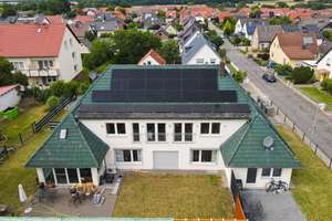 Elegantes Zuhause mit viel Platz und hochwertiger Ausstattung sowie nachhaltiger Energie – Die vollständige Adresse der Immobilie erhältst du vom Anbieter., 38446 Neindorf, Wolfsburg – Vorschaubild 2