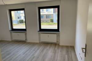 Attraktive Erdgeschoss 2,5-Zimmer-Wohnung mit Terrasse in Oberhausen Schmachtendorf – Schmachtendorfer Str. 54, 46147 Holten, Oberhausen – Vorschaubild 10