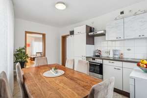 Attraktive 3-Zimmer-Wohnung in zentraler Lage von Augsburg-Oberhausen – solide vermietet – Die vollständige Adresse der Immobilie erhältst du vom Anbieter., 86154 Oberhausen-Süd, Augsburg – Vorschaubild 3