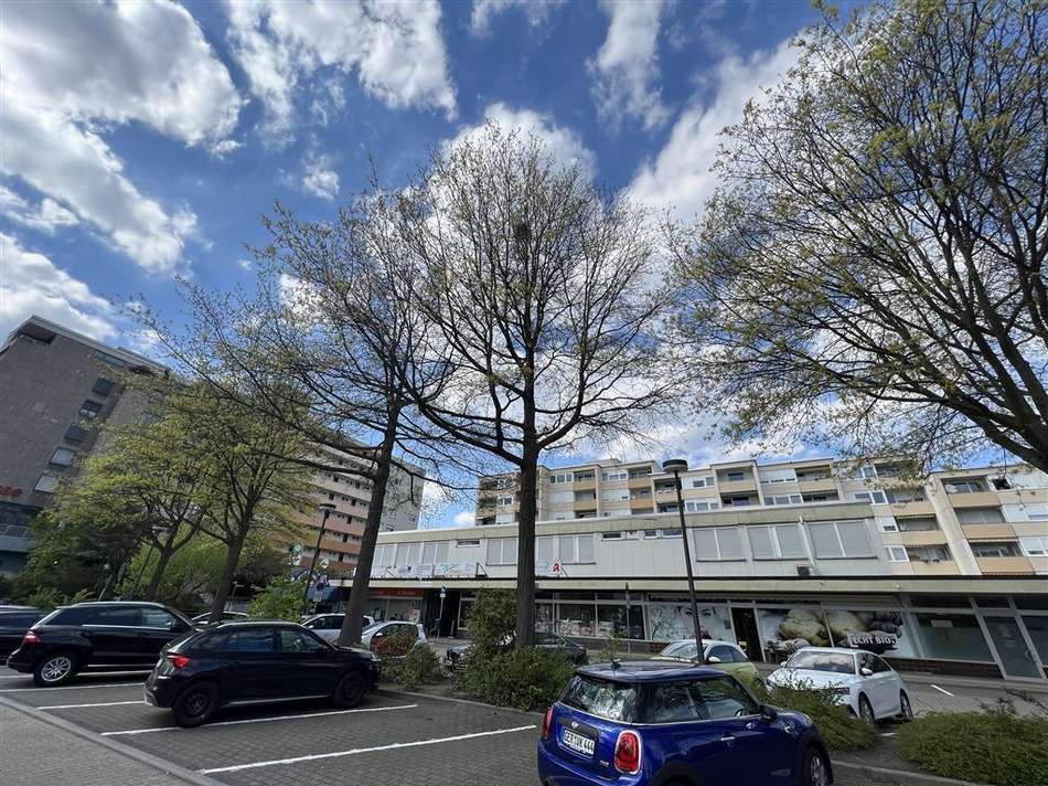 öffentliche Parkplätze vor