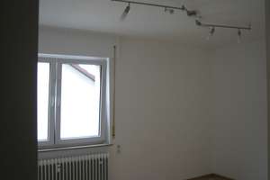 Ruhige 2-Zimmer-Wohnung privat ab 01.07.26  zu vermieten – Die vollständige Adresse der Immobilie erhältst du vom Anbieter., 70437 Rot, Stuttgart – Vorschaubild 2