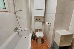 Helle und zentrale 2-Zimmerwohnung mit Loggia in Stuttgart-Süd.! – Die vollständige Adresse der Immobilie erhältst du vom Anbieter., 70178 Karlshöhe, Stuttgart – Vorschaubild 4