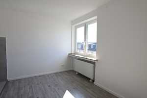 FRISCH RENOVIERT! Modernes Appartement in zentraler Lage! – Herner Str. 24-26, 44787 Bochum – Vorschaubild 2