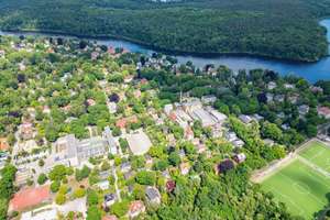 Timeless Villa Living – Surrounded by Greenery Near the Water – Die vollständige Adresse der Immobilie erhältst du vom Anbieter., 14482 Babelsberg Nord, Potsdam – Vorschaubild 33