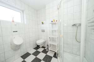 Familienglück in Bestlage:  Stilvolles Haus mit Pool, Sauna & viel Platz – Im Winkel 38B, 51063 Mülheim (Ortsteil), Köln – Vorschaubild 7