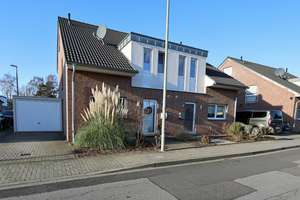 Baujahr 2015! Drei Doppelhaushälften in sehr guter Lage von Mönchengladbach-Hardt – Die vollständige Adresse der Immobilie erhältst du vom Anbieter., 41169 Hardt-Mitte, Mönchengladbach – Vorschaubild 1