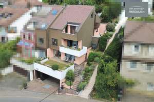 Flexibles Wohnkonzept, großzügige Doppelhaushälfte mit separater Einliegerwohnung und Doppelgarage – Die vollständige Adresse der Immobilie erhältst du vom Anbieter., 71229 Leonberg – Vorschaubild 1