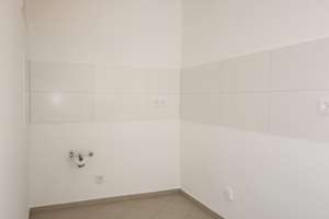 Gut geschnittene, neu renovierte 2-Zimmer-Wohnung mit Loggia in ruhiger Lage, Nähe U2 Milbertshofen – Die vollständige Adresse der Immobilie erhältst du vom Anbieter., 80807 Milbertshofen, München – Vorschaubild 7