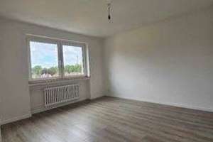Frisch für Sie saniert! Wohnung mit viel Charme! – Hochfelder Straße 74, 47226 Hochemmerich, Duisburg – Vorschaubild 2