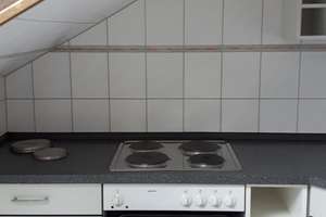 Schöne 2,5-Zimmer Mansardenwohnung mit Einbauküche – Kelheimer Str. X, 51103 Höhenberg, Köln – Vorschaubild 7