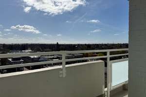 RESERVIERT - Helle 3-Zimmer-Penthouse-Wohnung über den Dächern Hamburgs – Die vollständige Adresse der Immobilie erhältst du vom Anbieter., 22455 Niendorf, Hamburg – Vorschaubild 10