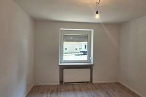 Helle 3-Zimmer-Wohnung mit Balkon in Essen – Berliner Straße 31-37, 45145 Frohnhausen, Essen – Vorschaubild 3