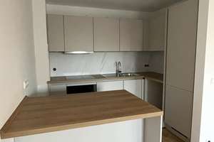 Kernsanierte 2-Zimmer Wohnung mit Tiefgaragenstellplatz – Die vollständige Adresse der Immobilie erhältst du vom Anbieter., 22527 Stellingen, Hamburg – Vorschaubild 2
