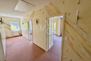 Kirchrode: 
Mediterrane Stadtvilla mit Pool auf einem Traumgrundstück – Die vollständige Adresse der Immobilie erhältst du vom Anbieter., 30559 Kirchrode, Hannover – Vorschaubild 25