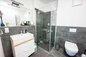 Lichtdurchflutete 4-Zimmer-Maisonette-Wohnung mit großer Dachterrasse in Köln-Niehl – 50735 Niehl, Köln – Vorschaubild 13