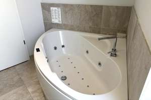 Strandnahe Eleganz: Premium‑Apartment mit Sauna, Whirlpool & Wasserblick – 23570 Travemünde, Lübeck – Vorschaubild 14