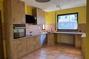 Ein Haus mit Herz und Raum: Viel Platz für Ihre Zukunft auf drei Etagen – Die vollständige Adresse der Immobilie erhältst du vom Anbieter., 55767 Brücken – Vorschaubild 3