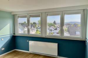 Gemütliche Dachgeschosswohnung in Ko-Metternich, provisionsfrei, mit Balkon und Garage – Weidtman Straße 22, 56072 Metternich, Koblenz – Vorschaubild 8