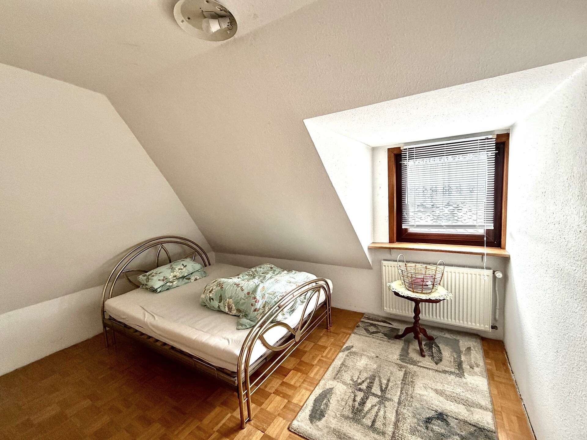 Immobilie in Heidenrod - Stilvolles Ein-/Zweifamilienhaus auf schönem Areal - Bild 16