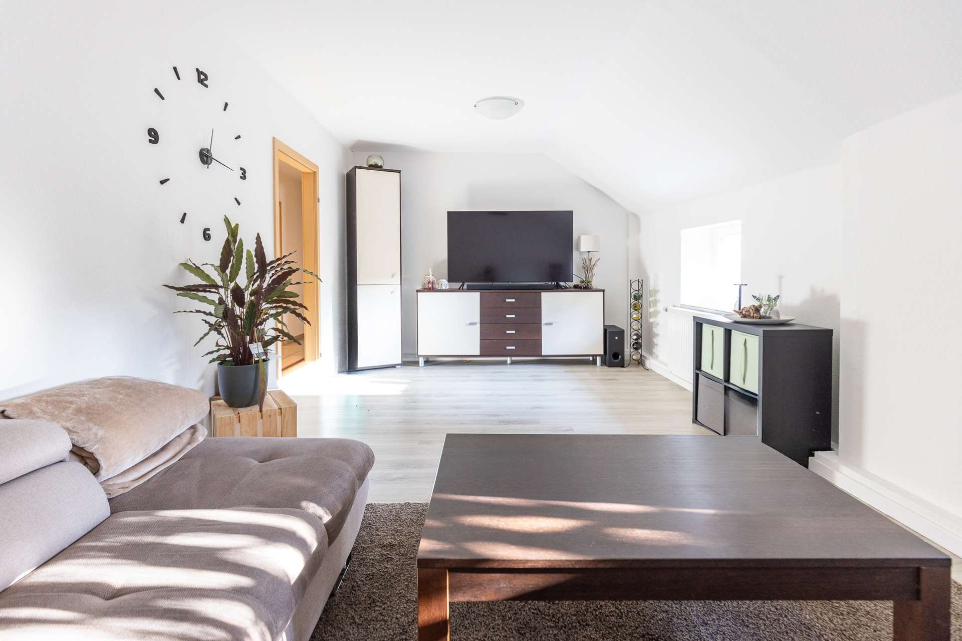 Immobilie in Visbek - Ländlicher Charme trifft moderne Technik und eröffnet Raum für Wohnen, Arbeiten und eigene Energie - Bild 4