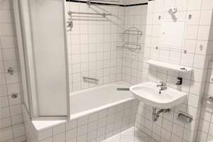 RUHIGES APPARTEMENT MIT BALKON UND TG IN WIEDERITZSCH... – Die vollständige Adresse der Immobilie erhältst du vom Anbieter., 4158 Wiederitzsch, Leipzig – Vorschaubild 3