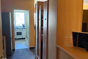 Modernisierungsbedürftige 2-Zimmerwohnung mit 2 Balkonen und TG-Platz – Martinstr. 43, 40221 Bilk, Düsseldorf – Vorschaubild 3