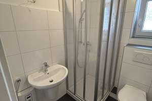 Moderne 3-Raum-Wohnung mit Balkon in Frohnhausen möchte gerne ab Oktober vermietet werden – Stenzelstraße 15, 45144 Frohnhausen, Essen – Vorschaubild 10