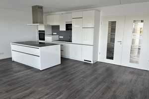 Exklusive 4-Raum-Wohnung in Rostock Hafen City – Rostock – Vorschaubild 2