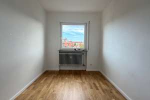Frisch renovierte, großzügige 3-Zimmer-Wohnung mit Dachterrasse im beliebten Wöhrd! – Georg-Strobel-Str. 7, 90489 Wöhrd, Nürnberg – Vorschaubild 11