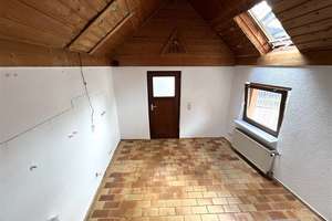 Teilsaniertes Wohnhaus (WEG) im Ortskern von Egg.-Leopoldshafen mit Hof, Carport + Gartengrundstück! – Die vollständige Adresse der Immobilie erhältst du vom Anbieter., 76344 Eggenstein-Leopoldshafen – Vorschaubild 15